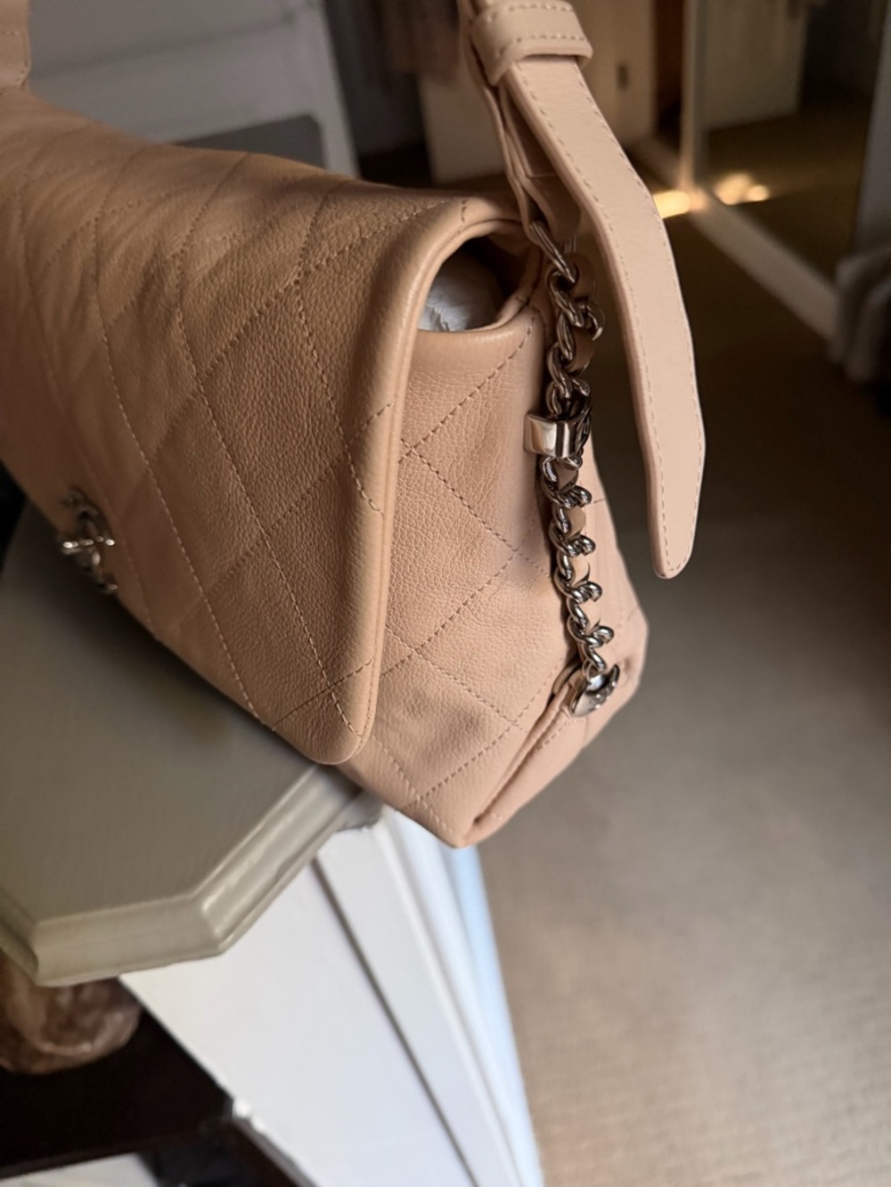 CHANEL Quilted Shoulder Bag in Light Beige with Silver Hardware - Picture 7 of 8